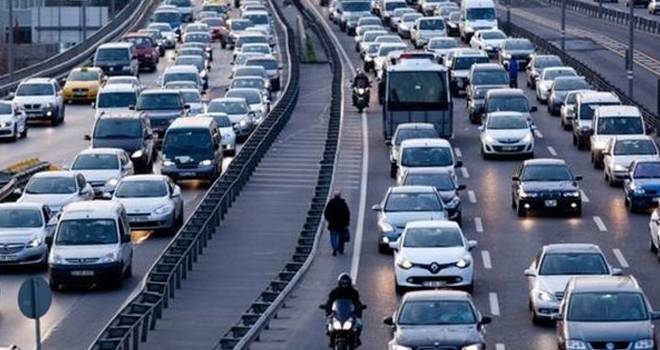 Trafik cezalarını artıran değişiklikler Resmi Gazete'de yayımlandı